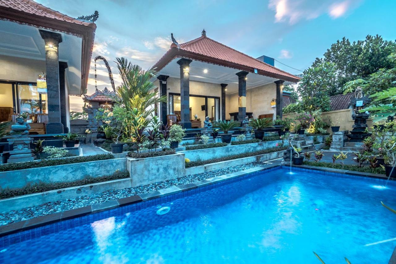 Putri Sari Ubud